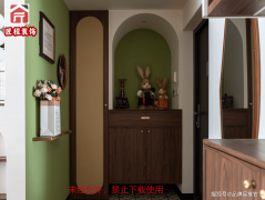 并通过公共点评、篱笆网等平台深挖实正在业从